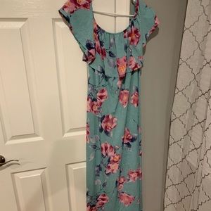 GORGEOUS MATERNITY DRESS